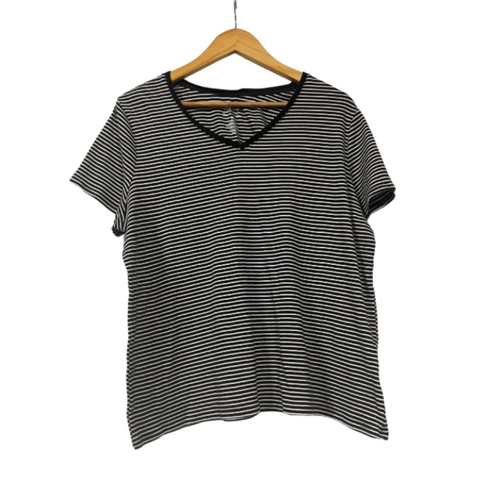 Croft & Barrow Black and White Striped Short Sleeve Tee